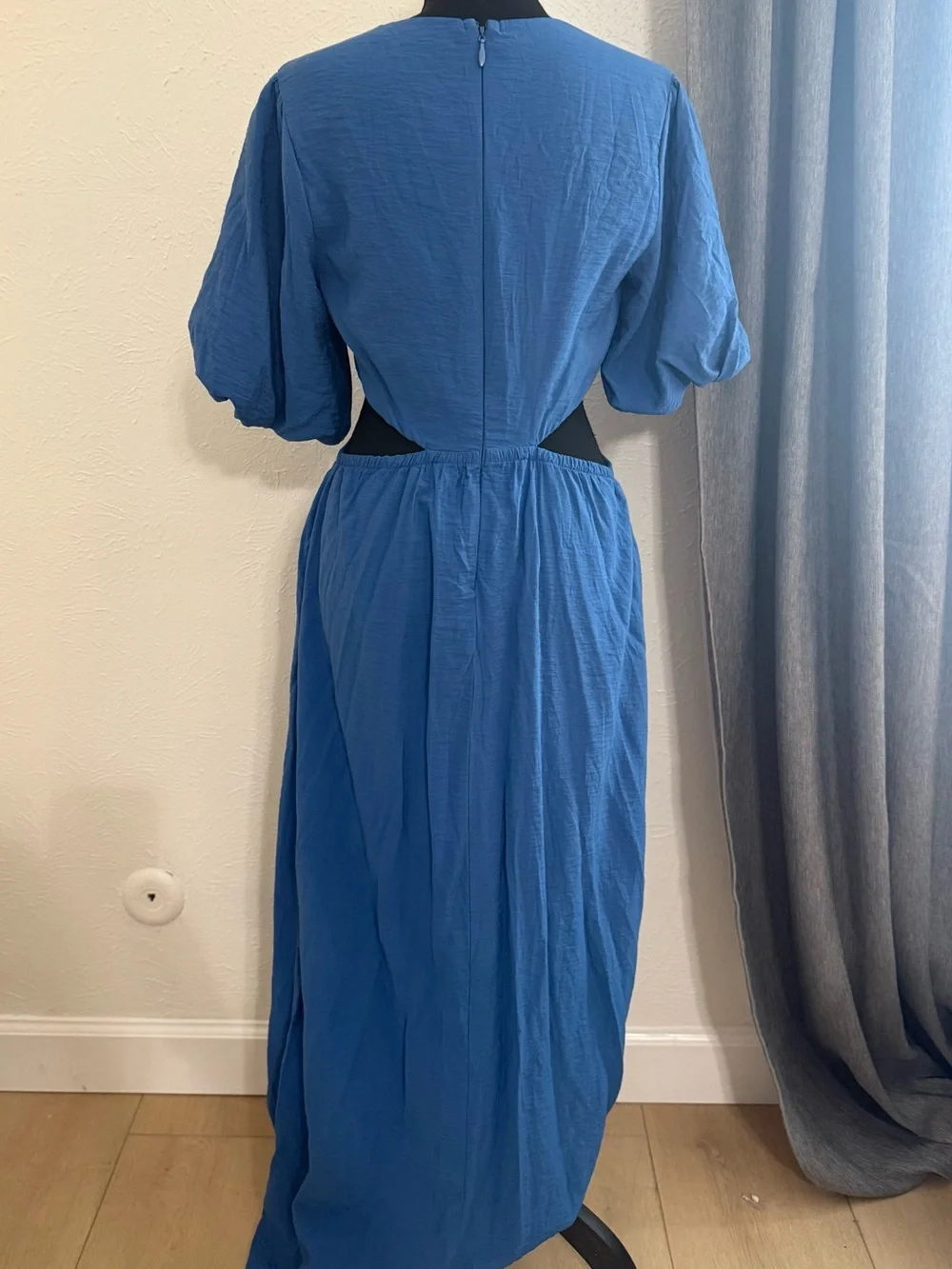 Abercrombie & Fitch Blue Cutout Maxi with Puff Sleeves